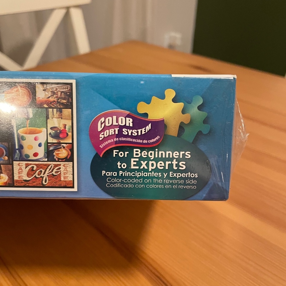Colorluxe Puzzle Unopened - Picture 3 of 3